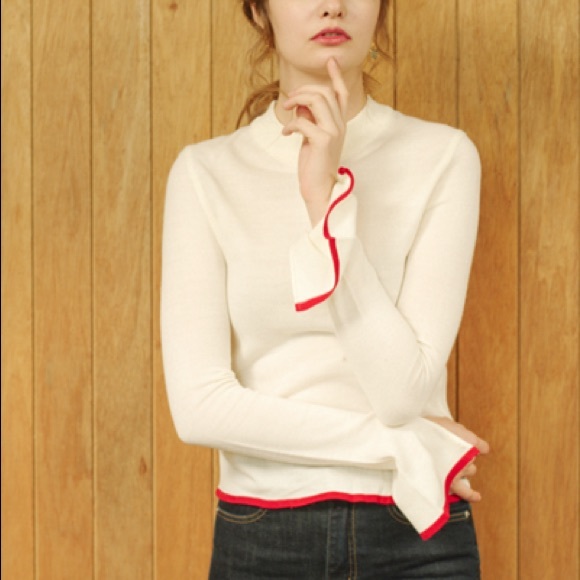 Sweaters - NWOT Korean Red Trim Slit Sleeves Crop Sweater